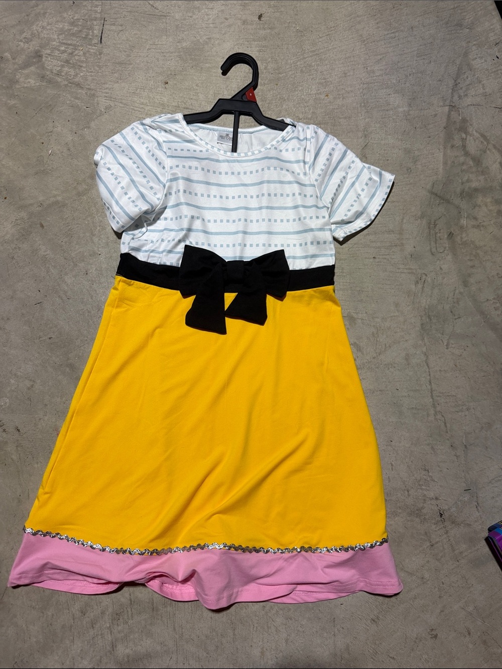Pencil/notebook dress size 8/9 or 3XL and Knee High Pencil Socks